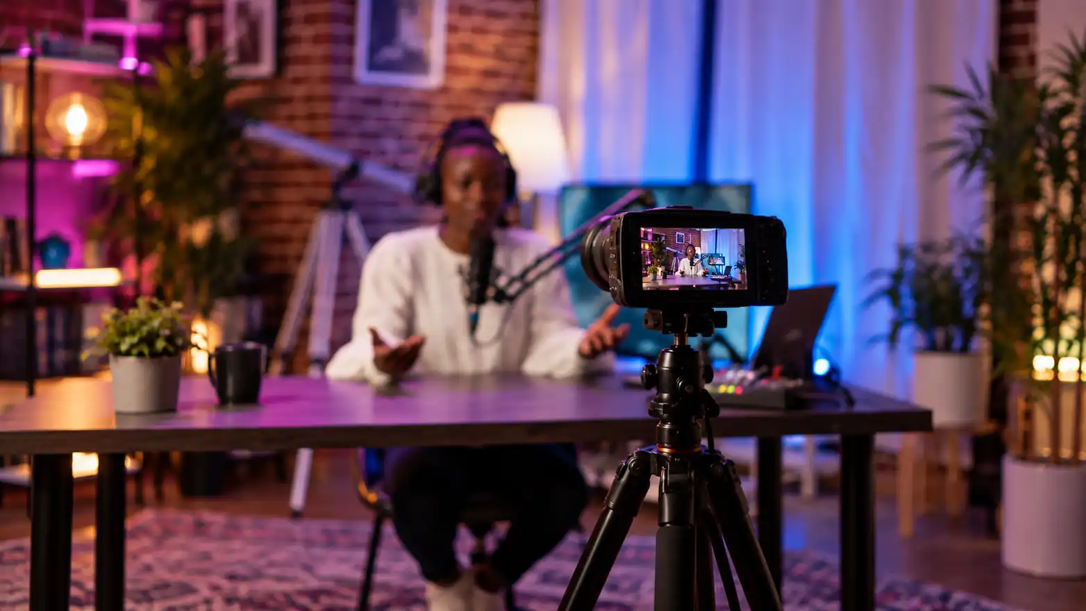 Social Media Production Company_ Making Videos Worth the Thumb Pausing-By-Insignia productions